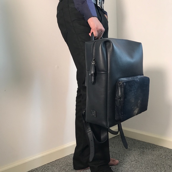 Men’s MCM NEW Leather Fur GQ Backpack Bag RARE Laptop CEO key lock large 14” - Picture 5 of 8